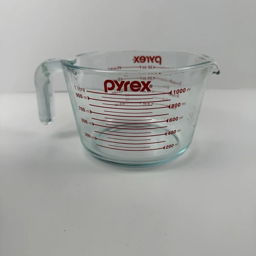 PYREX Measuring 4 Cup Glass 32oz RED Lettering Made USA Corning NY